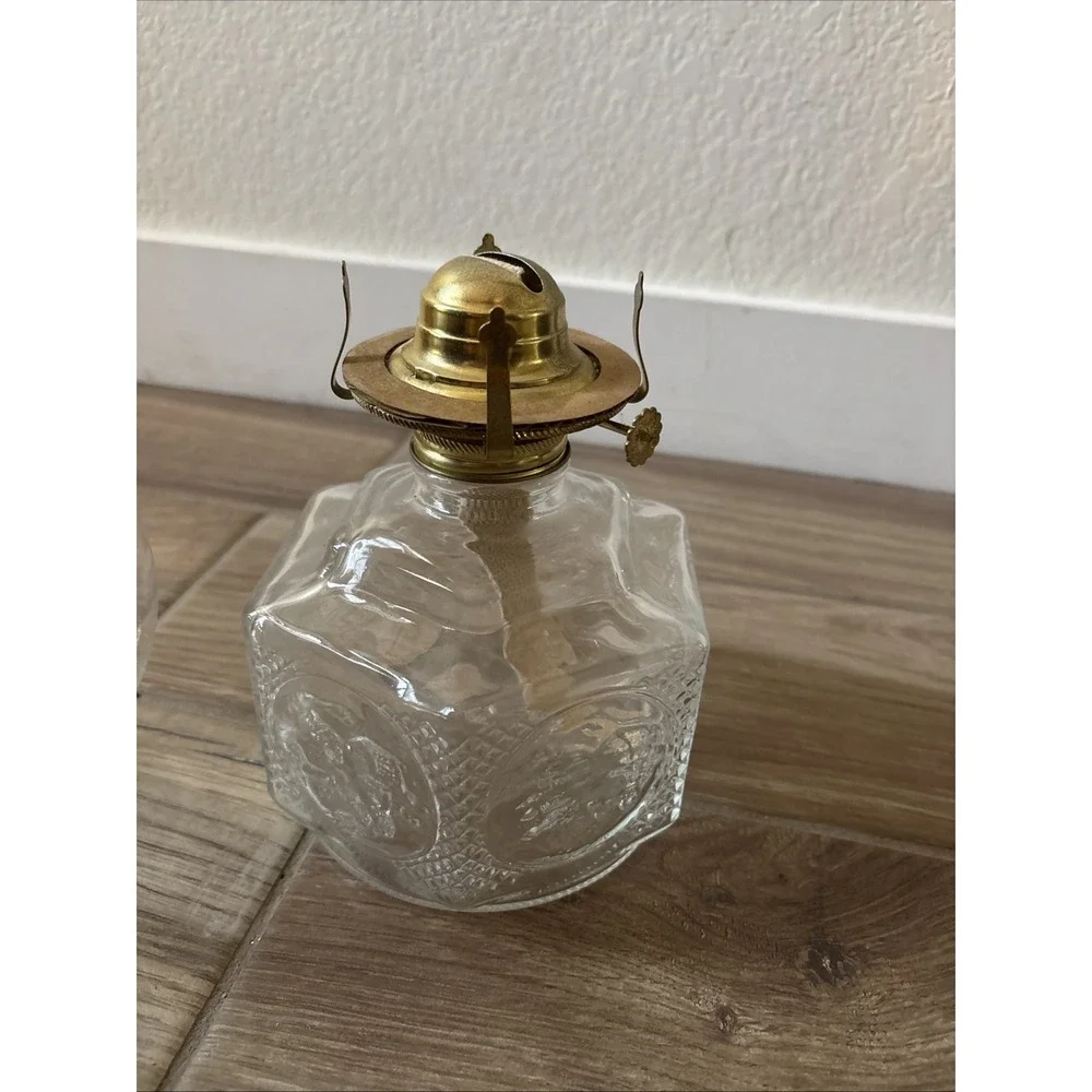Vintage Lamplight Farms Clear Glass Oil Lamp, Amish Horse & Buggy 15